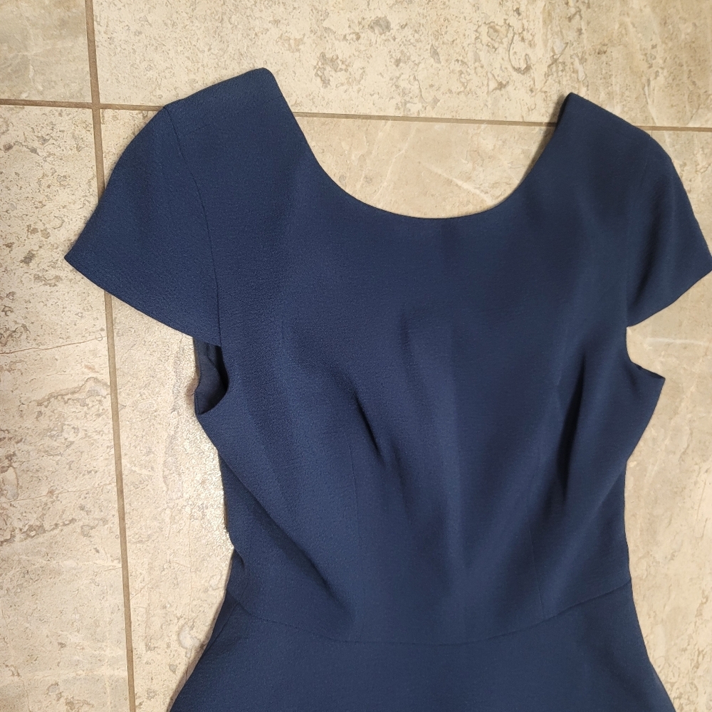 NEW Dress The Population Livia Fit Flare Navy Blue Cap Sleeve Low Back Dress XS - Picture 3 of 5